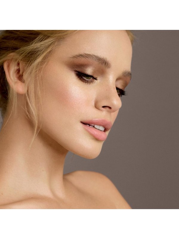 delilah COLOUR INTENSE akių šešėlių paletė, 8,1 g.